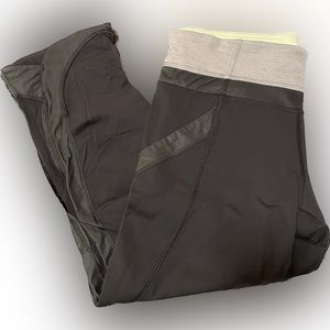 Lululemon cropped leggings with pockets